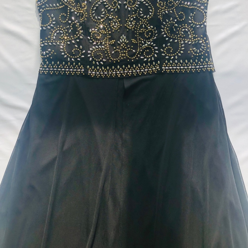 Dress - Picture 5 of 7